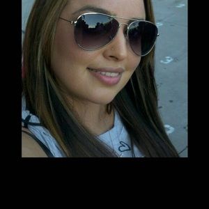 Meet your Posher, Araceli